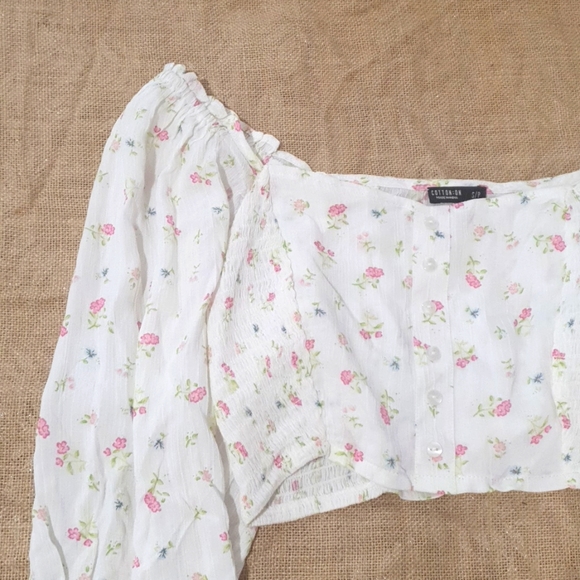 🦋 COTTON ON 🦋 NWT Size 10 Floral Boho Crop Top with stretch back - Picture 2 of 7